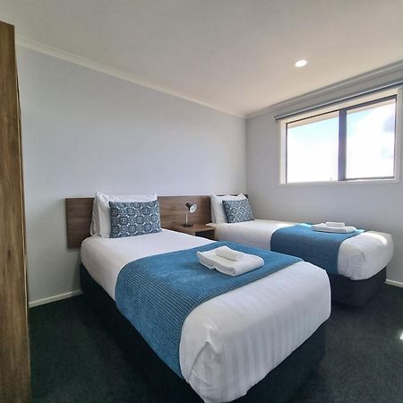 Antonio Mews Motel Стратфорд Экстерьер фото