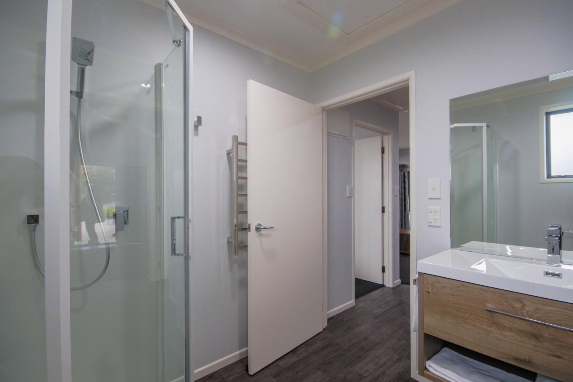 Antonio Mews Motel Стратфорд Экстерьер фото