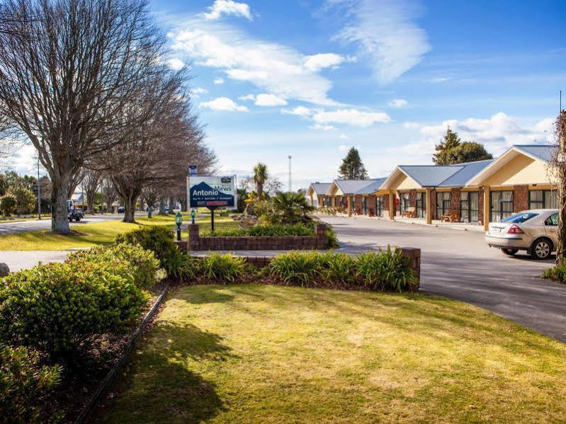 Antonio Mews Motel Стратфорд Экстерьер фото